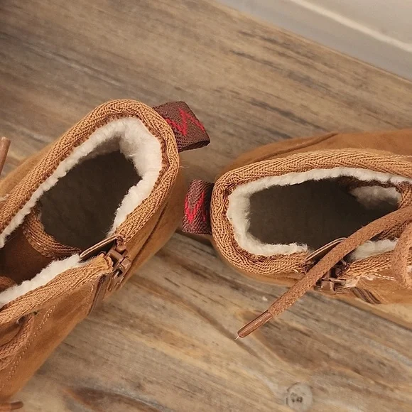 Cat & Jack Boots, Girls 2 - Picture 3 of 6